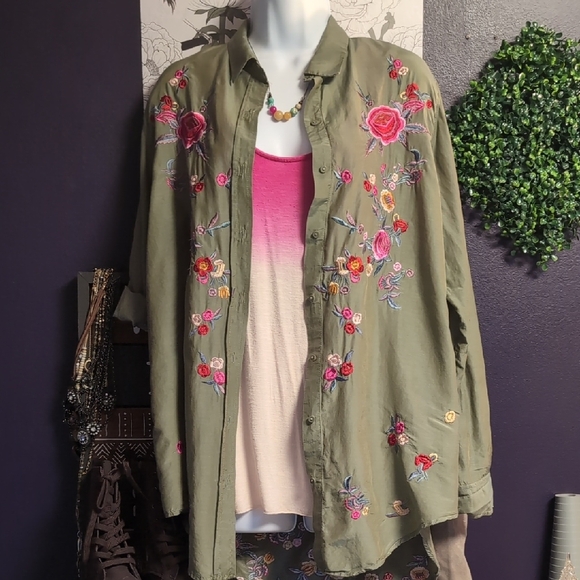 Zara Rainbow Floral Embroidered Button Down Shirt - Picture 11 of 11